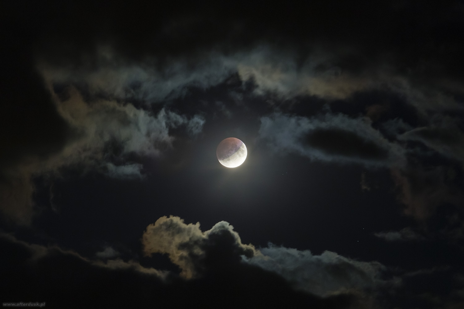 Zaćmienie Księżyca 21:01UT