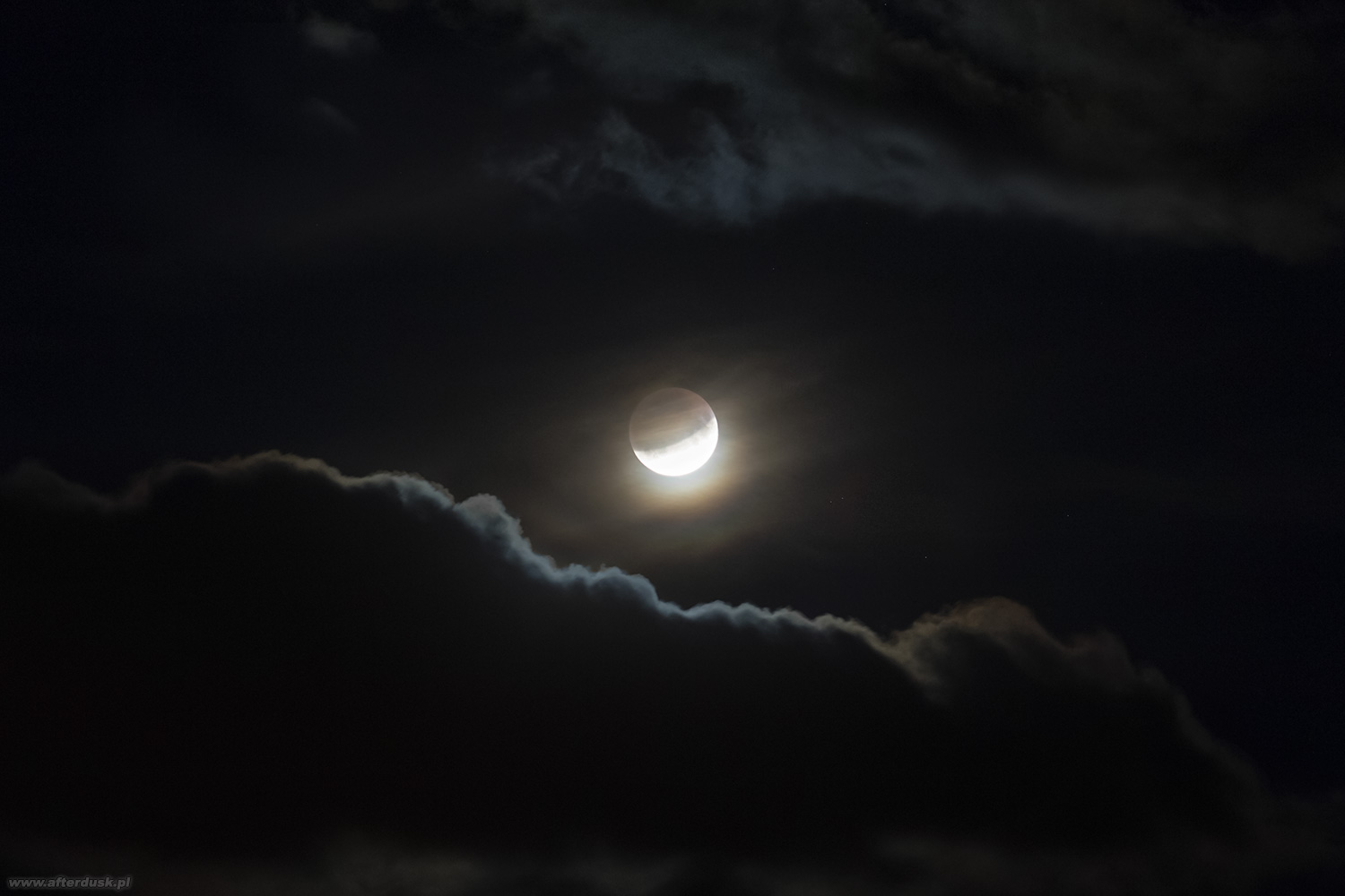 Zaćmienie Księżyca 21:15UT