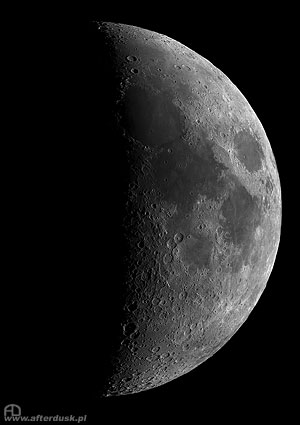 Księżyc, faza 41.3%