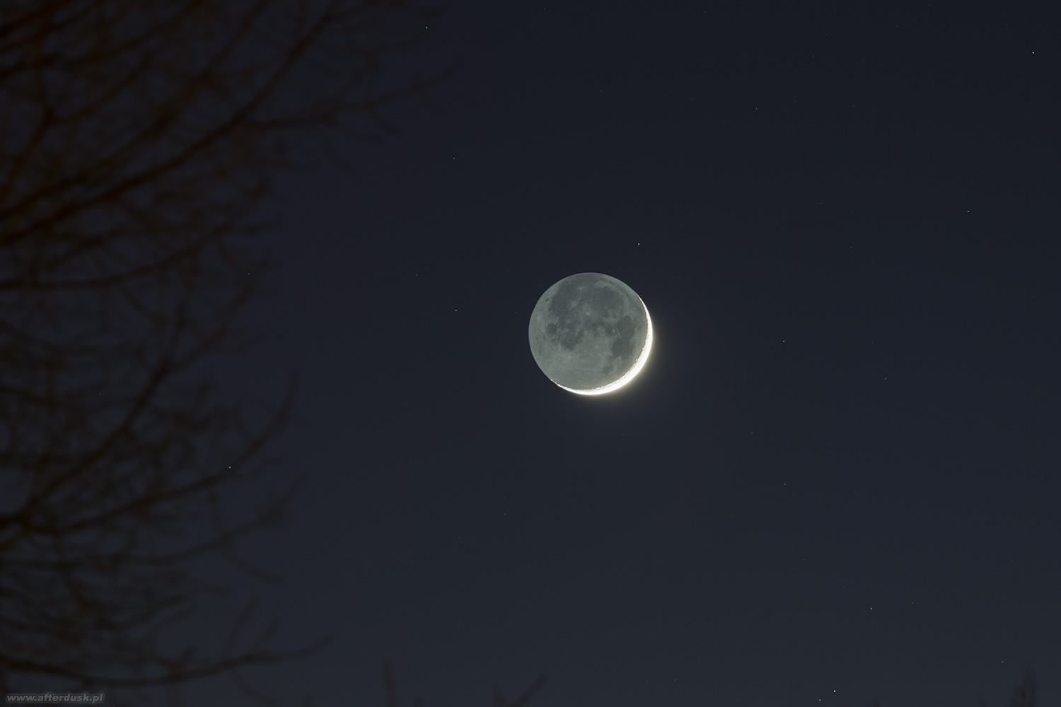 Księżyc 2,5 doby po nowiu