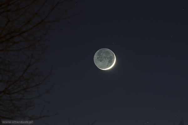Księżyc 2,5 doby po nowiu