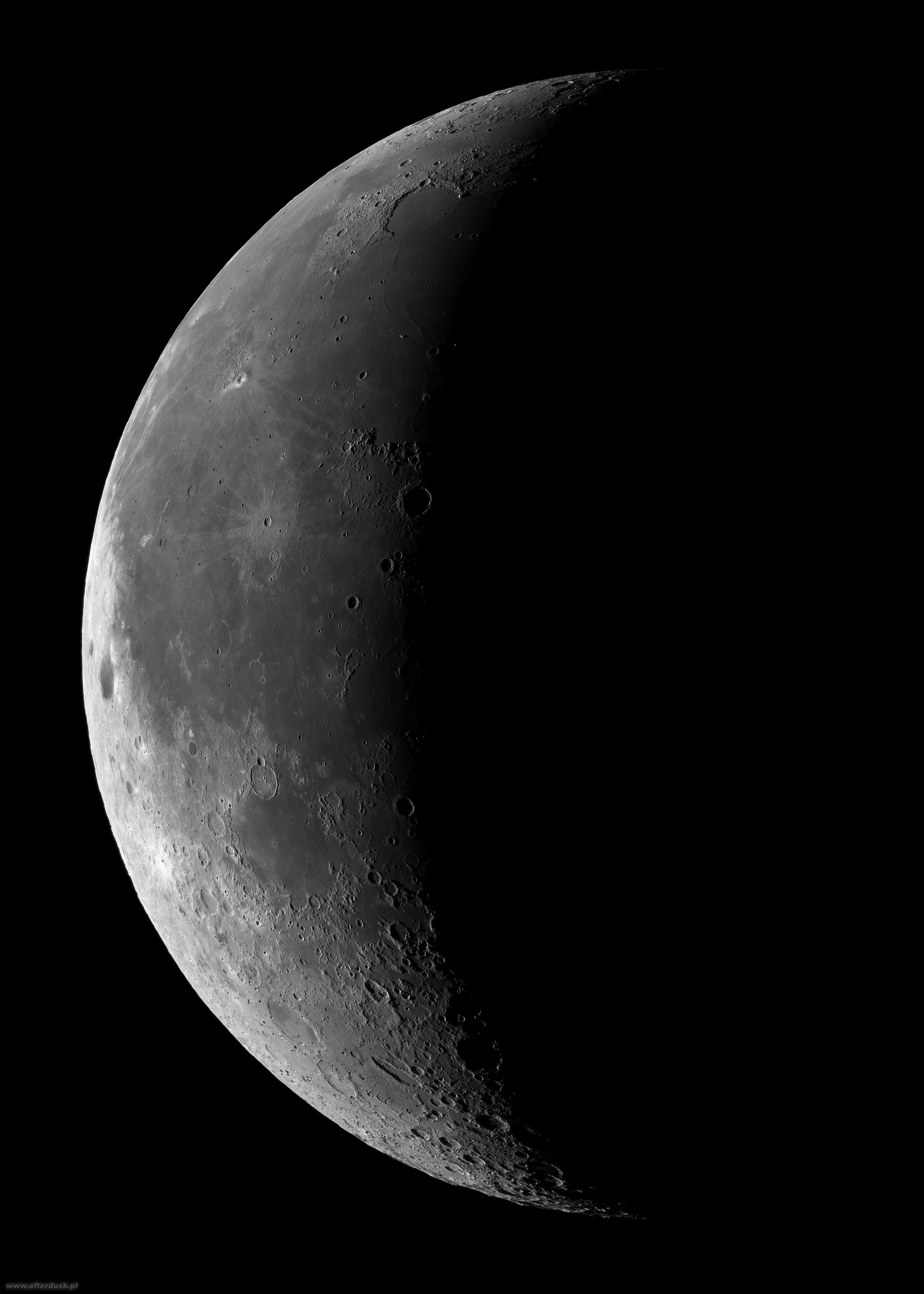 Księżyc, faza 28.9%