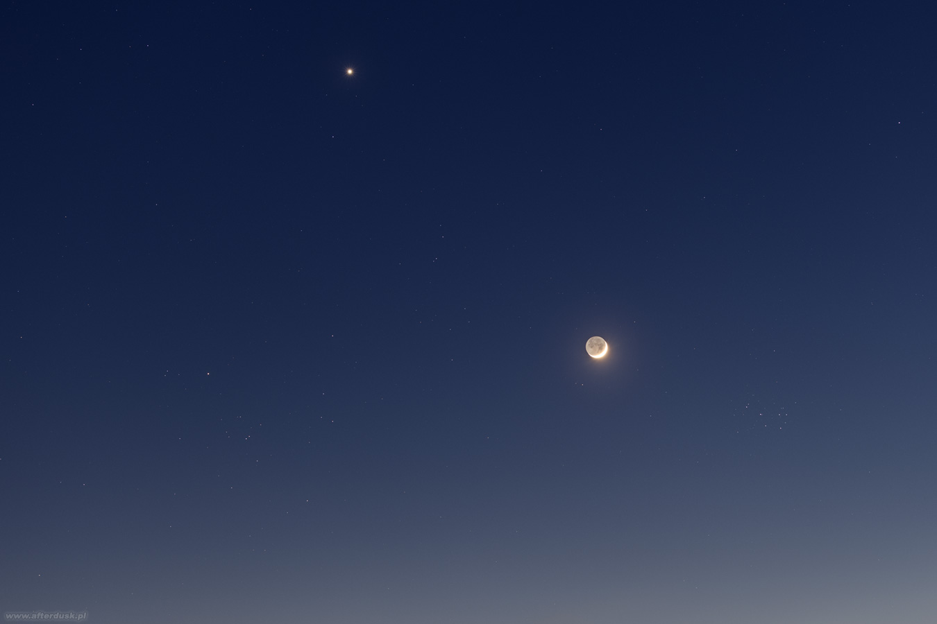 Księżyc, Wenus i Plejady, 22.04.2023, 19:22UT