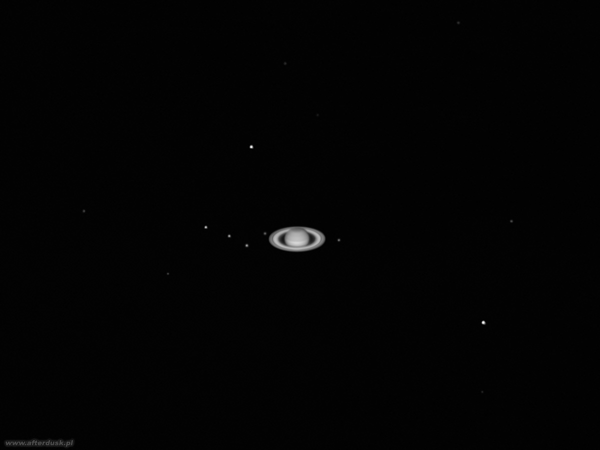 Saturn z księżycami z 6. maja 2016