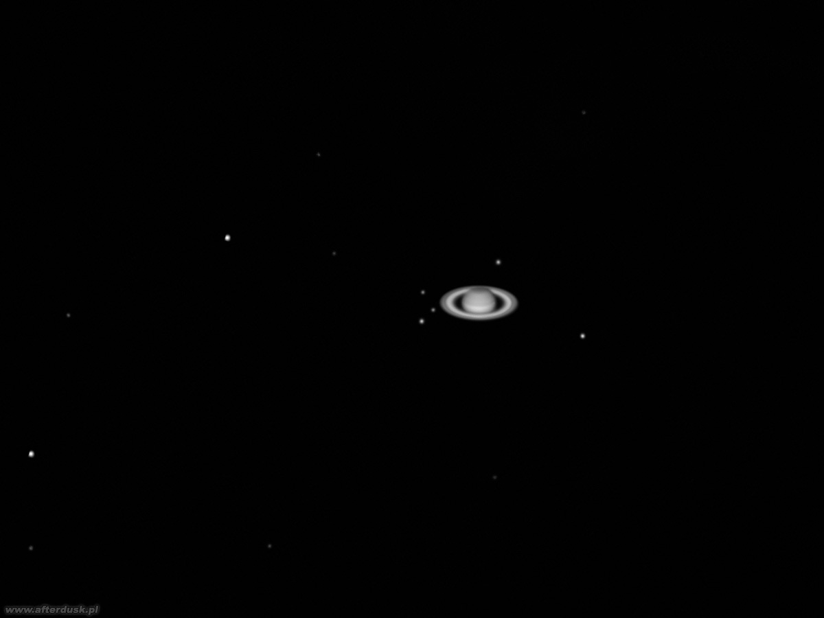 Saturn z księżycami z 8. maja 2016