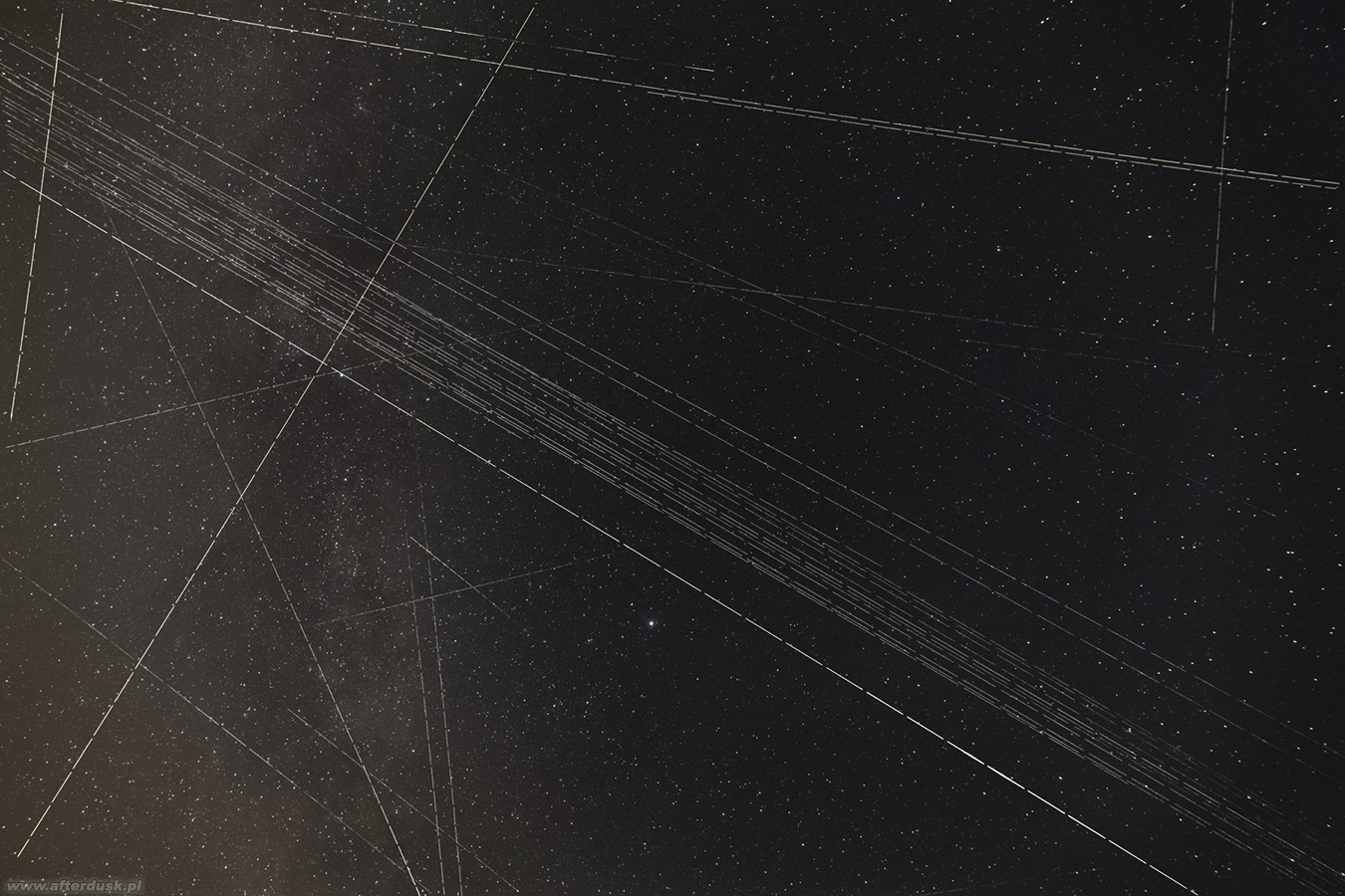 Starlink L7, 2020.08.07, godz.20:46-20:57UT