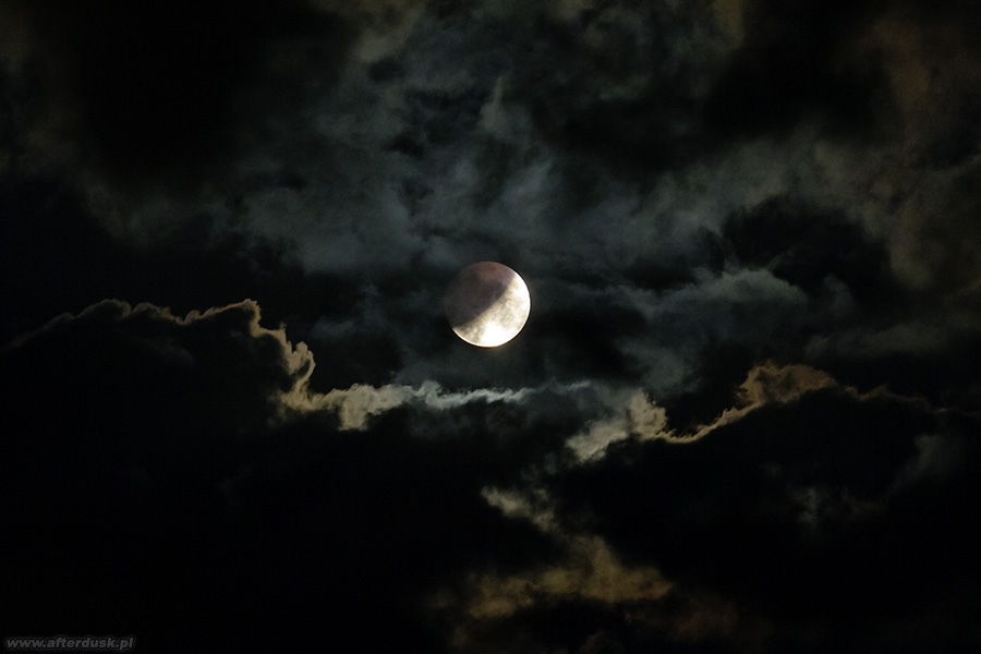 Zaćmienie Księżyca 20:56UT