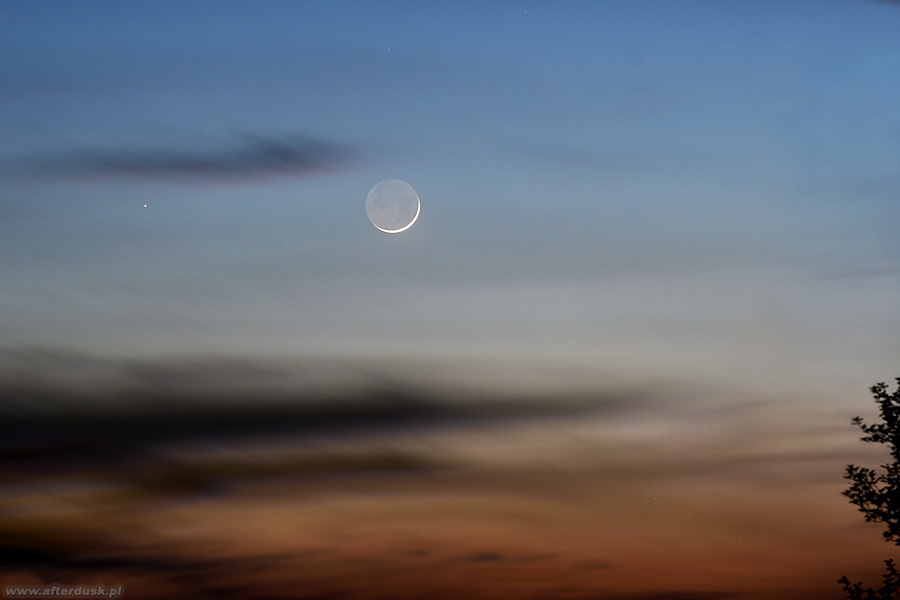 Merkury, Księżyc i M45