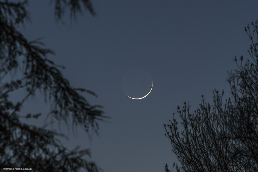 Księżyc 33h po nowiu, 18:45UT