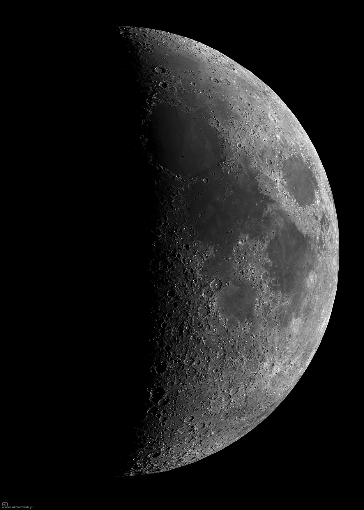 Księżyc, faza 41.3%