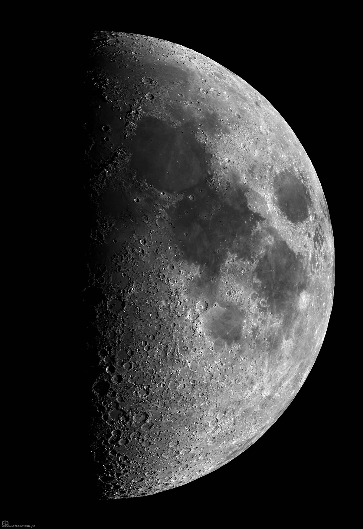 Księżyc, faza 52.0%