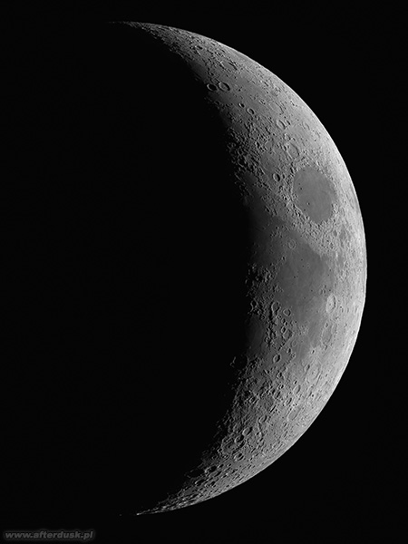 Księżyc, faza 23.9%