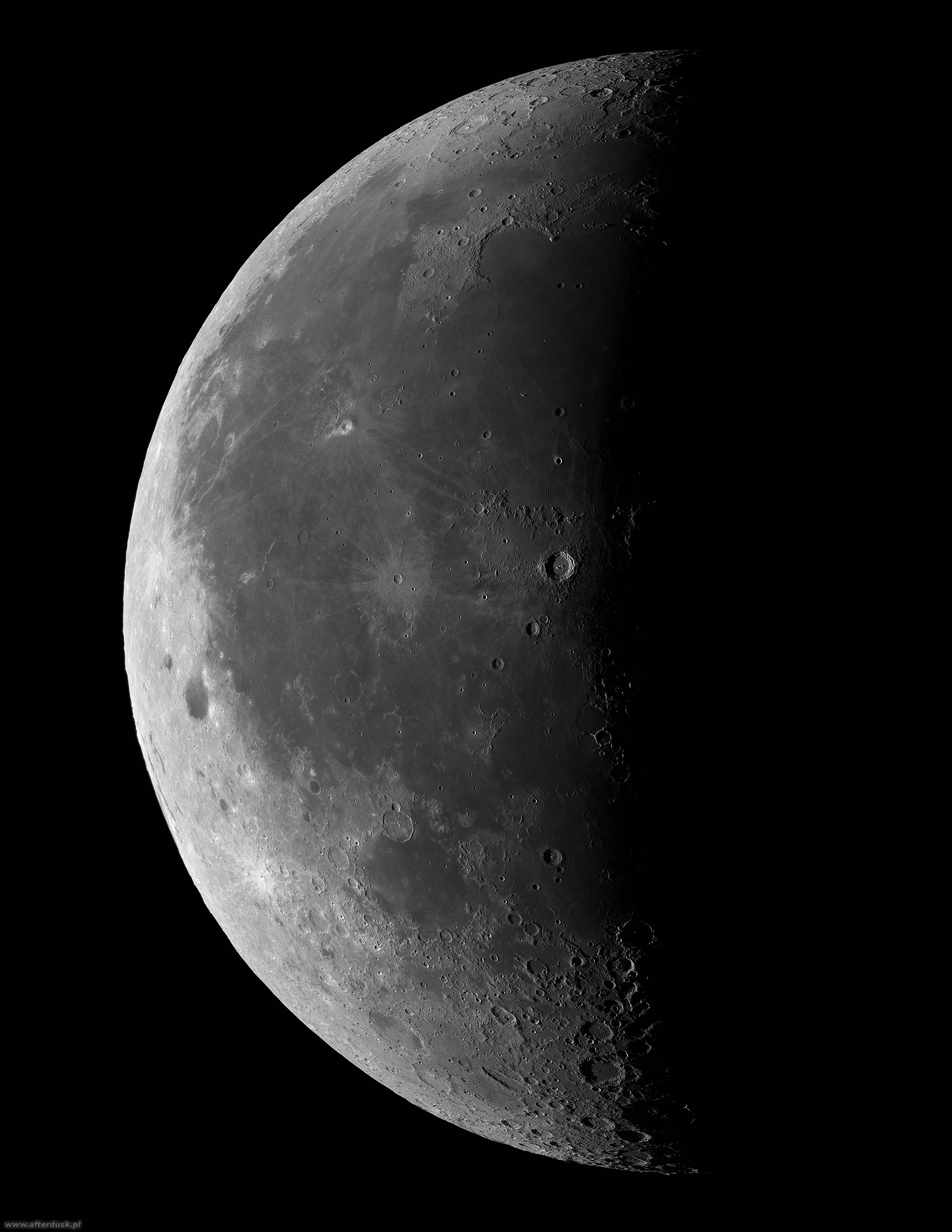 Księżyc, faza 44.9%