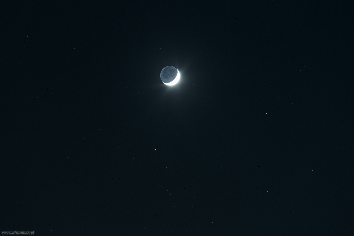 Księżyc i Aldebaran 9. kwietnia 2019 roku